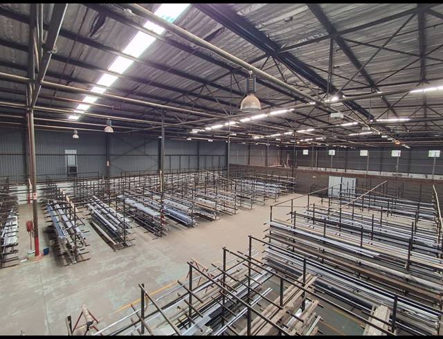 2,400M² WAREHOUSE TO LET IN HERIOTDALE